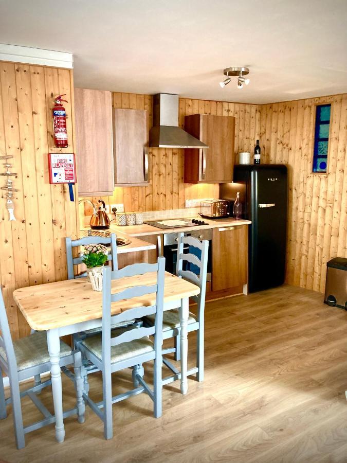 Aqua Shack At Pure Shores Retreats Apartment Newquay  Exterior photo